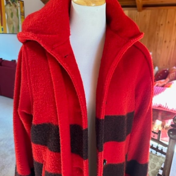 Woolrich Red and Black Women's Coat - Picture 7 of 13